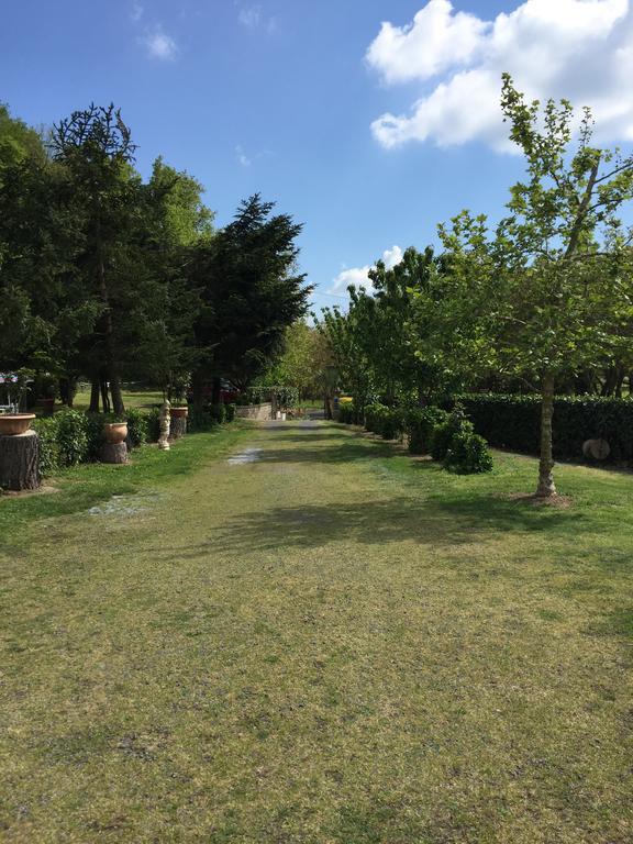 Agriturismo Pianezze Villa Grotte di Castro Exterior photo